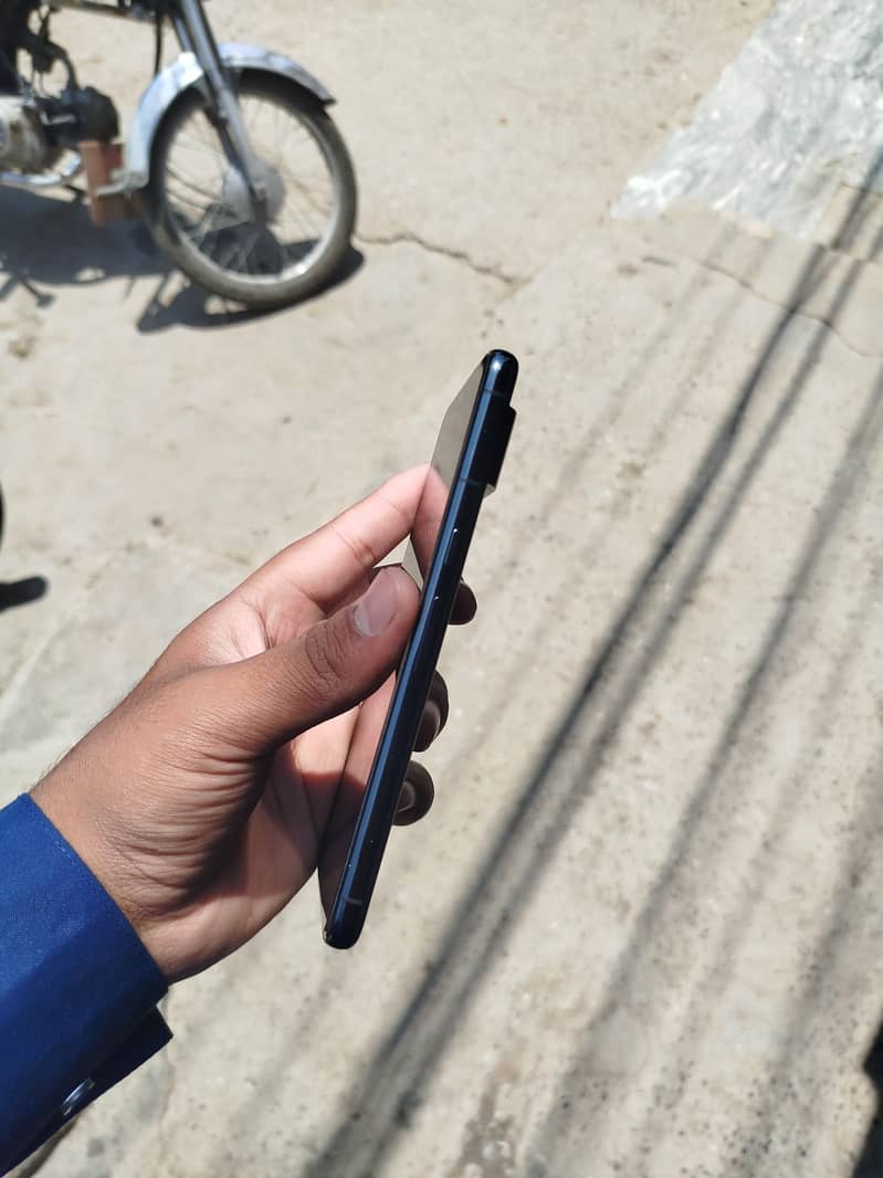 Google Pixel 8 Pro 3