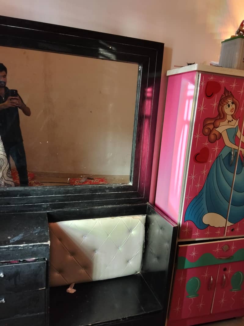 Dressing table 2
