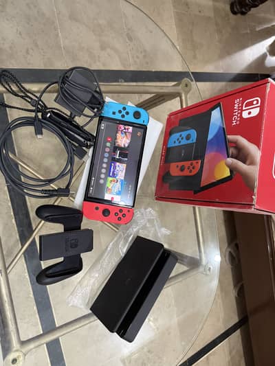 Nintendo switch with FC25 game and complete box