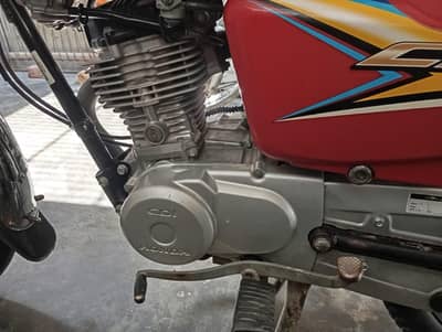 Honda 125 (19B)