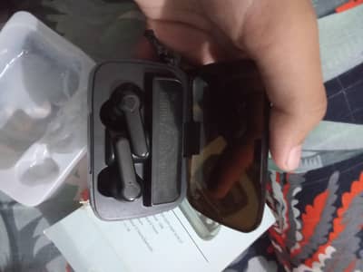 m19 air pods