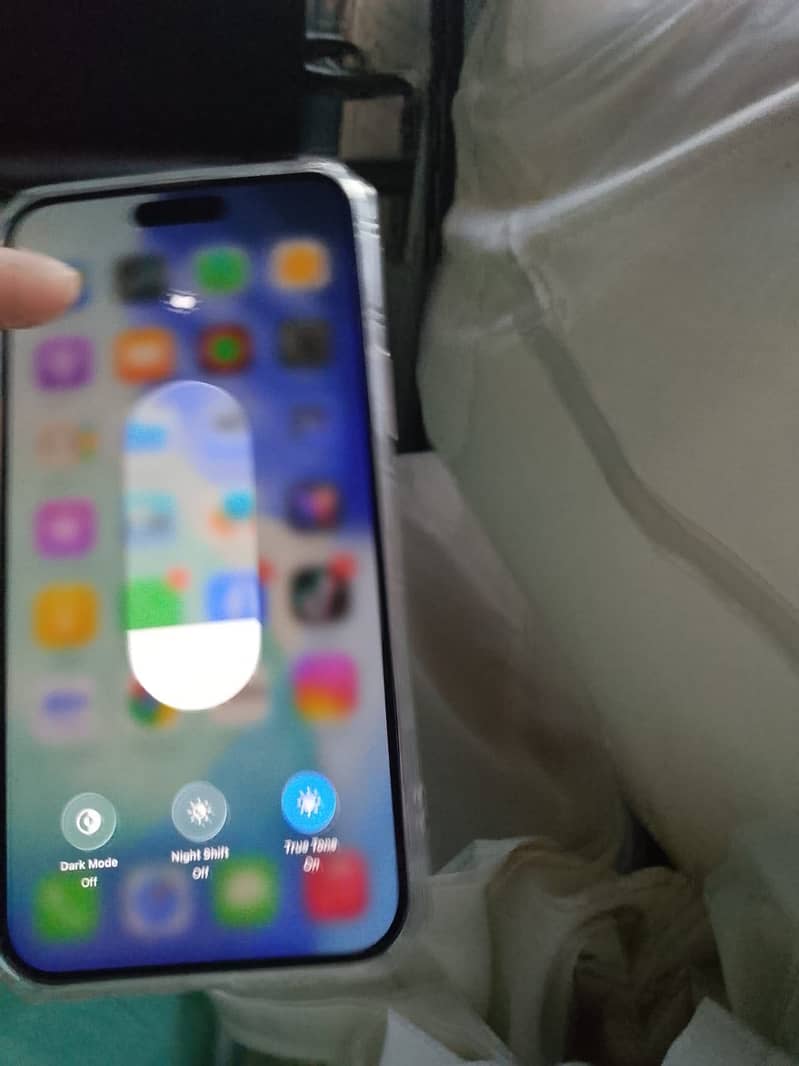 Apple iPhone 15 plus 1