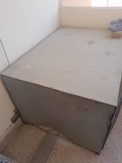2 portions metal and fiber glass cage for sale