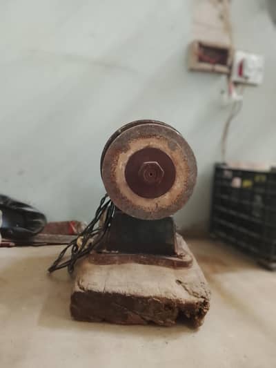 Workshop Grinder Machine