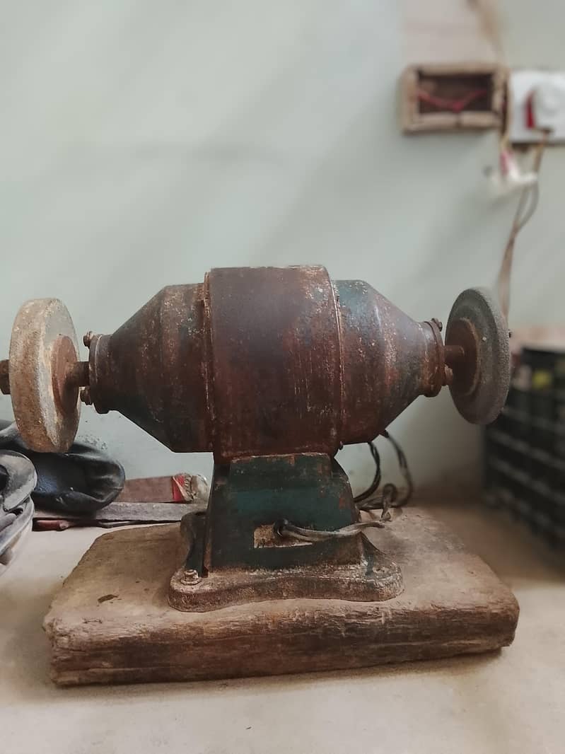Workshop Grinder Machine 1