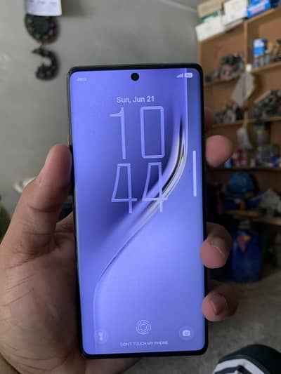 Tecno CAMON 40 Pro