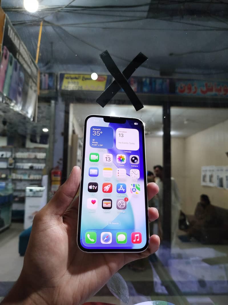 Apple iPhone 13 2