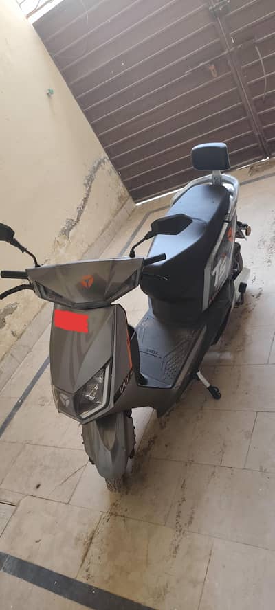 yadea T5L for sale