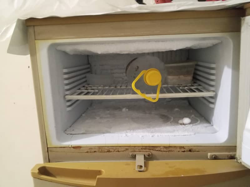 refrigerator 4