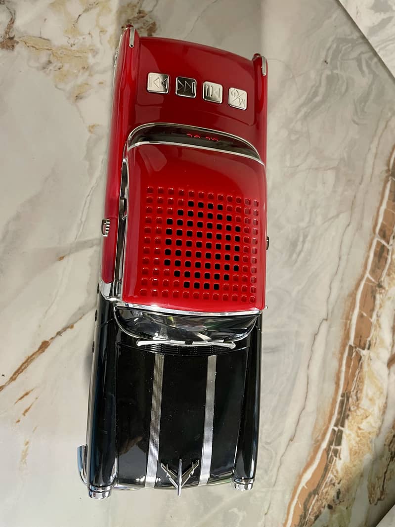 Car shape bluetooth speaker 2