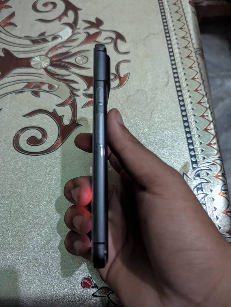 Google Pixel 8 2