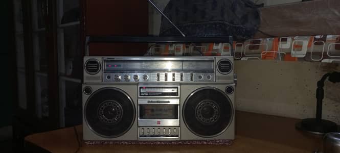 RX 5150F اپنی اصلی حالت میں ھے فون نمبر میرا رابطہ نمر عبدالرحمن