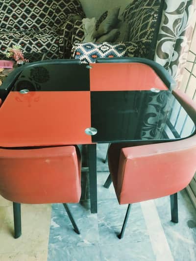 beautiful & compact dining table with 4 chairs