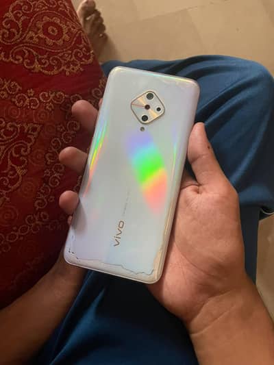 Vivo Y51 4/128 box or charger sath