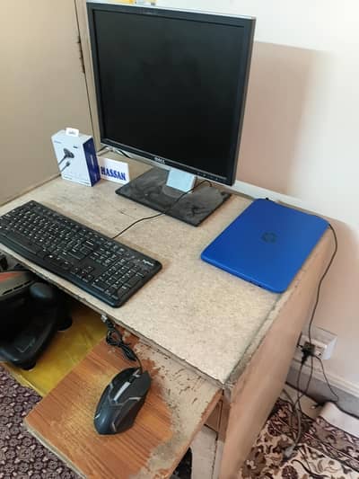 computer tabel or lcd with mouse