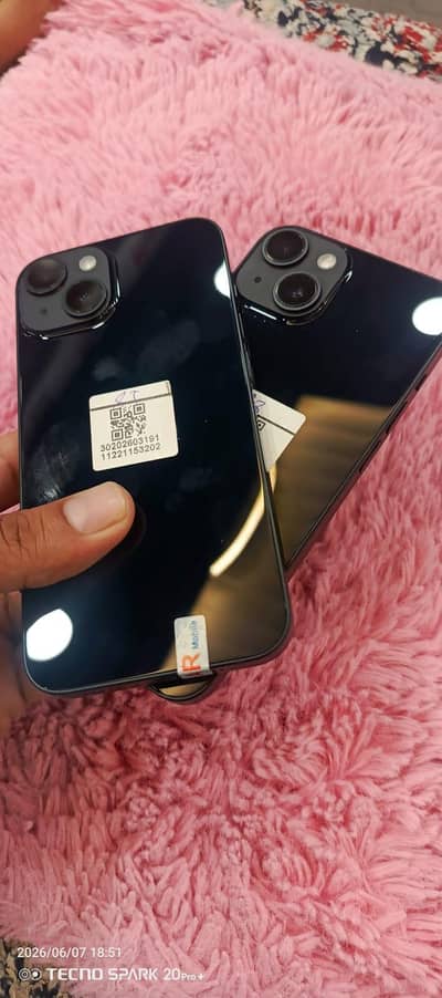 Apple iPhone 13