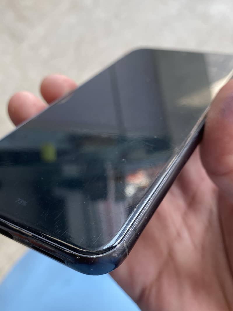 Google Pixel 8 4