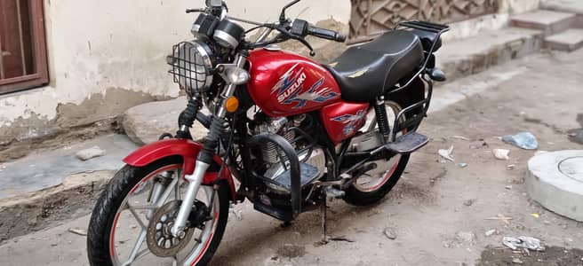 Suzuki gs 150 se