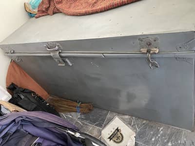 Old Trunck(paiti) for sale