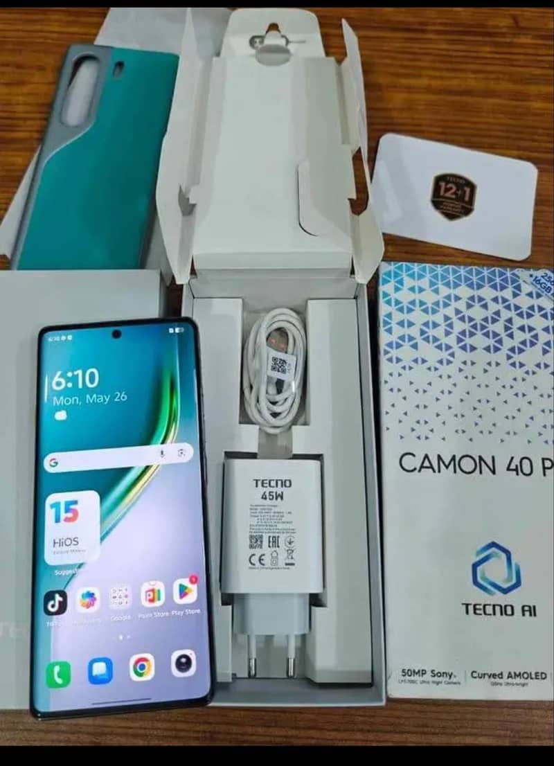 Tecno CAMON 40 Pro 0