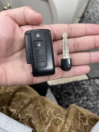 Prius original Remote Key with emergency physical key available