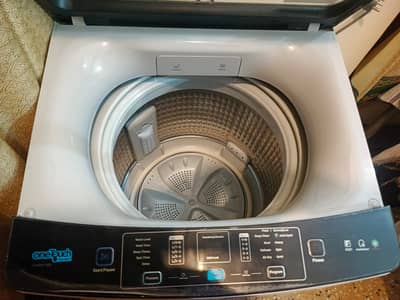 HAIER FULLY AUTOMATIC WASHING MACHINE HWM 85 -826