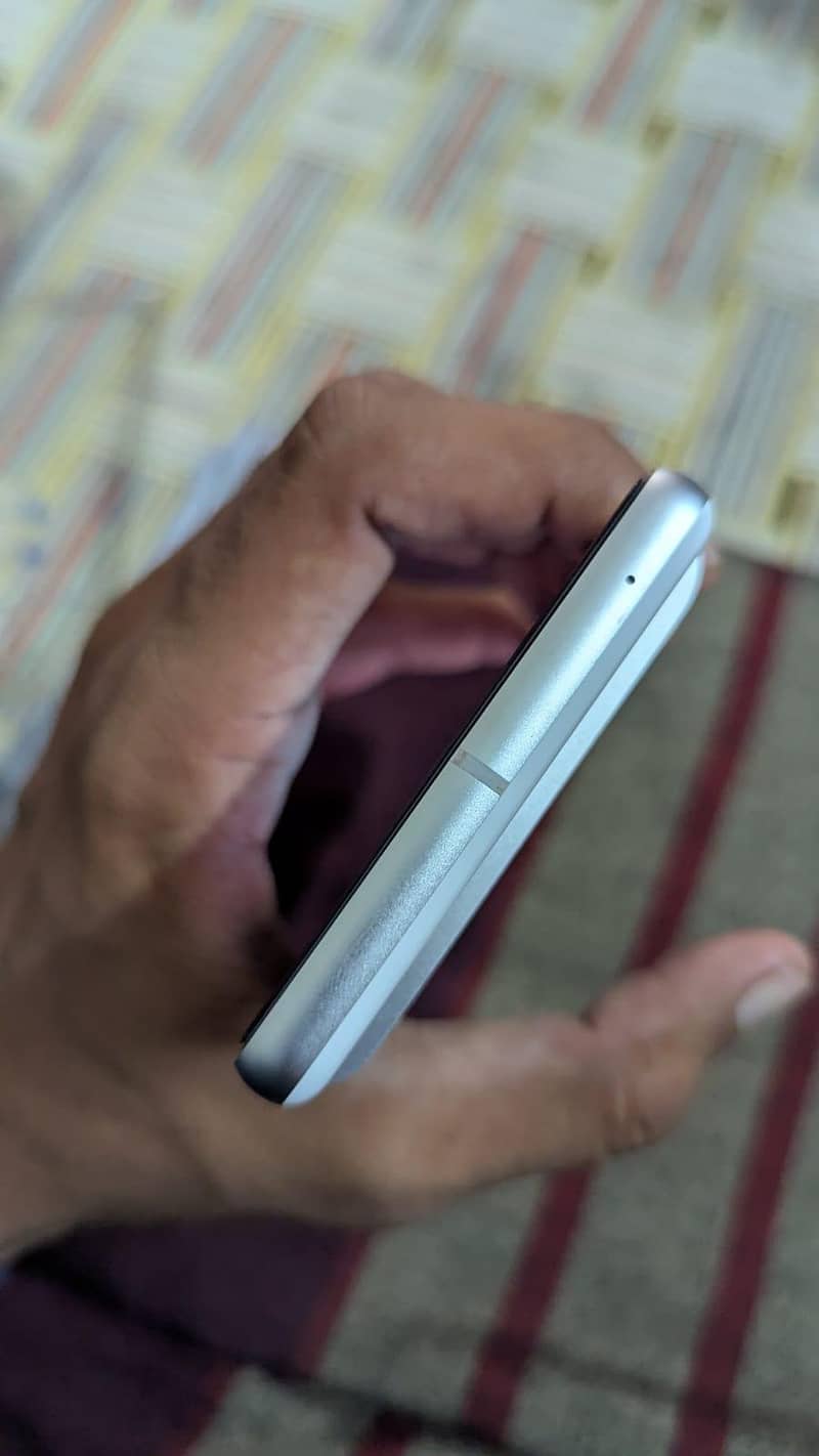 Google Pixel 7 3