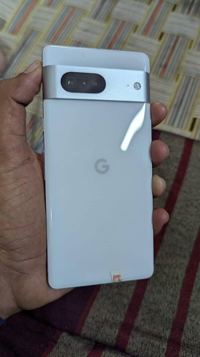 Google Pixel 7 5