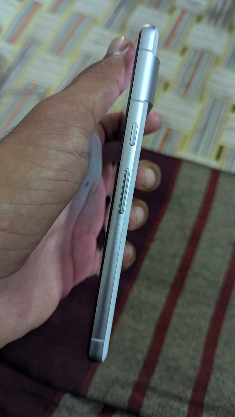 Google Pixel 7 9