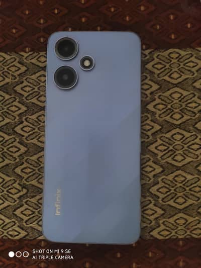 Infinix Hot 30 Play box nahi