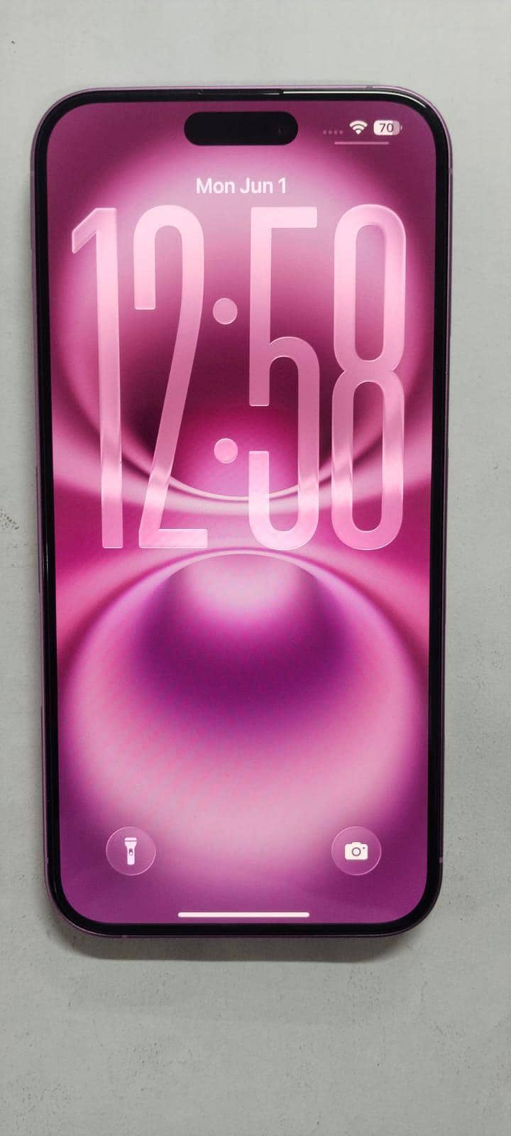Apple iPhone 16 Plus 0