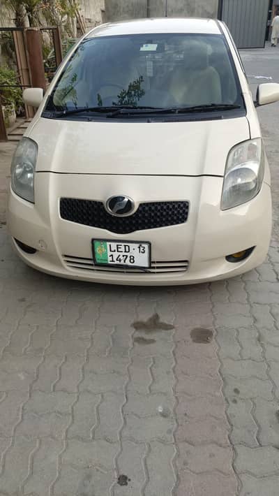 Toyota Vitz 2013 family use car push start