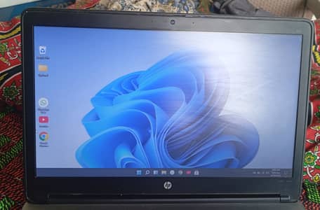 Laptop Hp i5.    Contact Only whatsapp