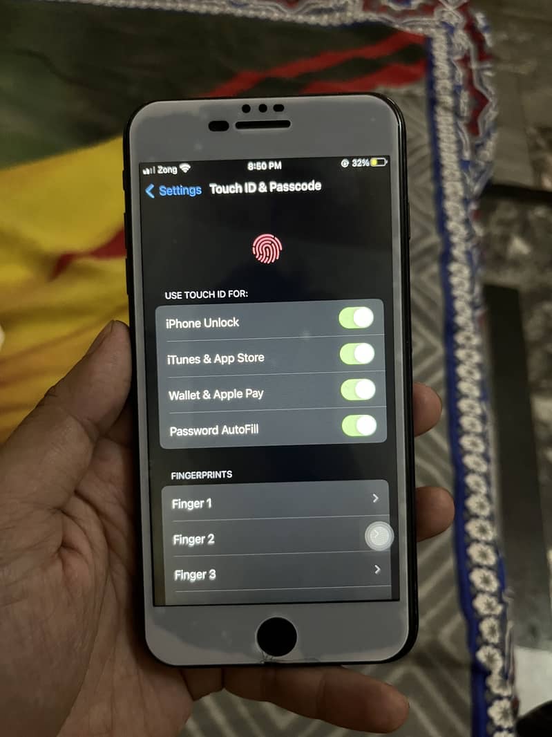 Apple iPhone 8 Plus 4