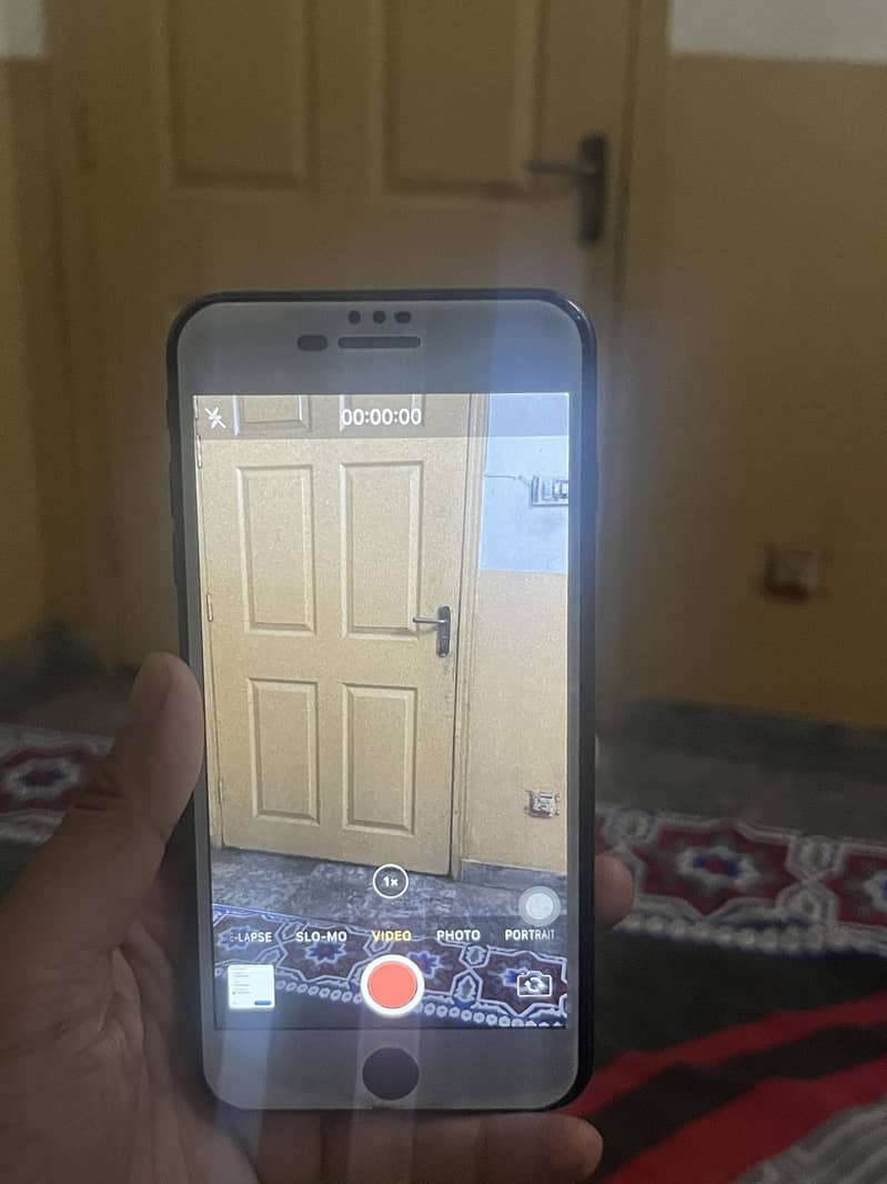 Apple iPhone 8 Plus 14
