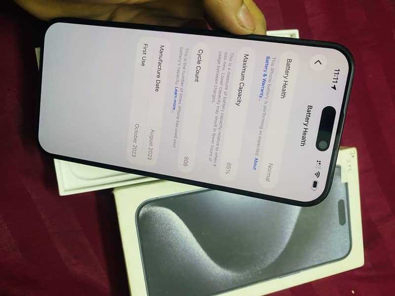 Apple iPhone 15 Pro Max 9