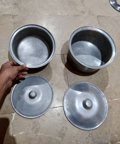2 hen purane