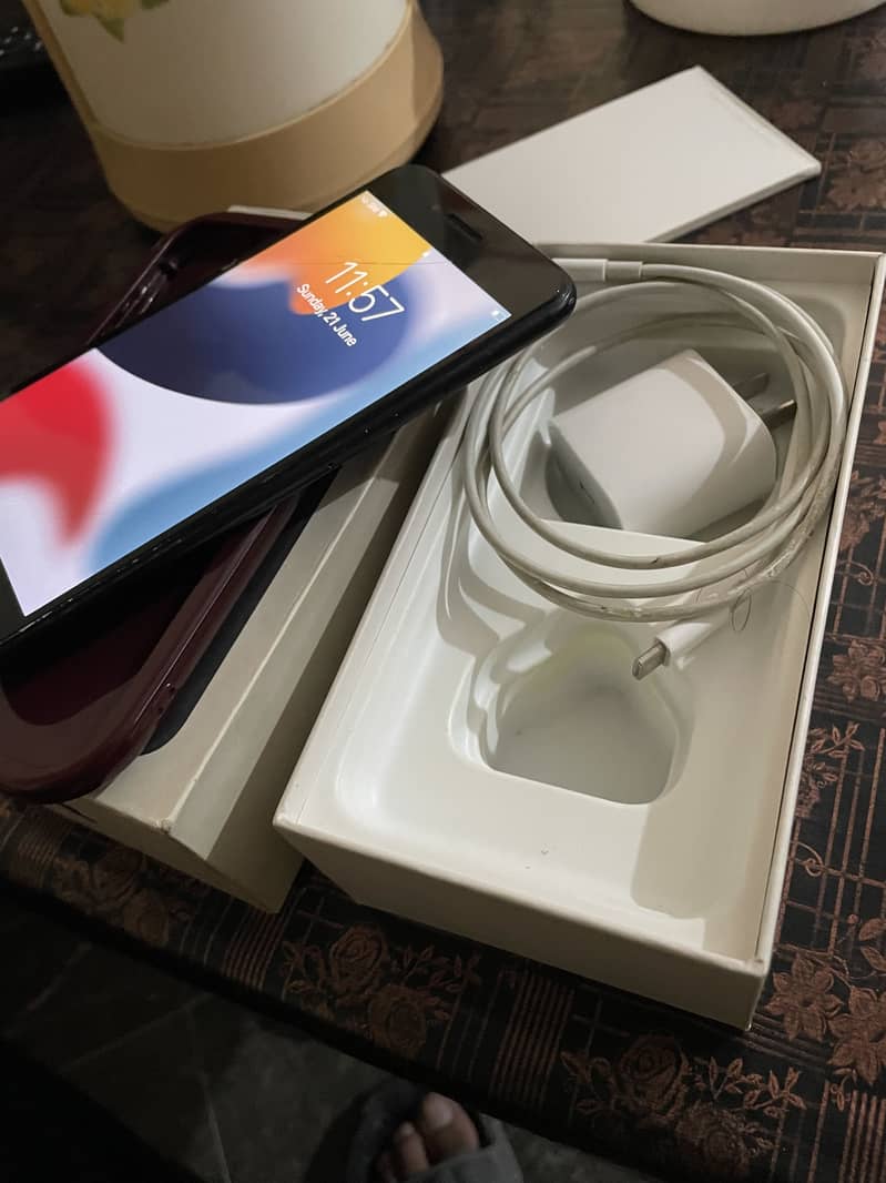 Apple iPhone 7 Plus 2