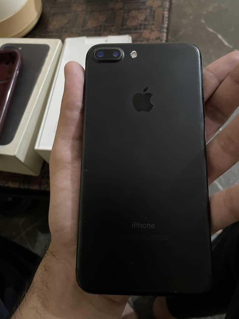 Apple iPhone 7 Plus 4