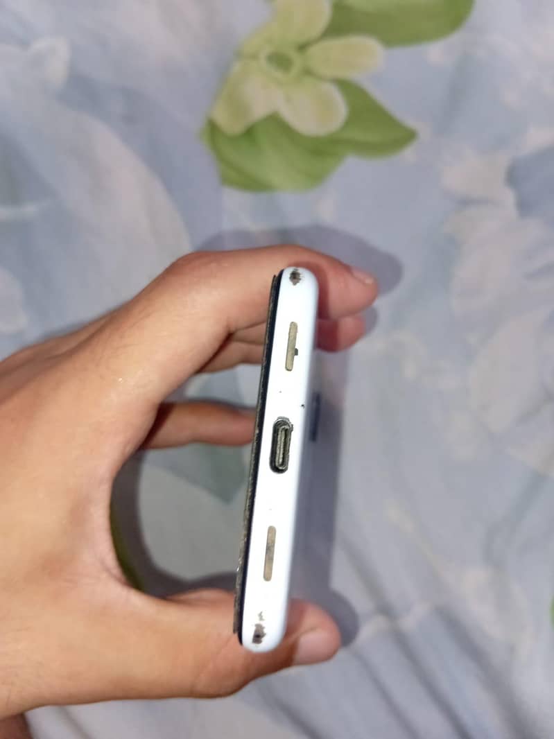 Google Pixel 4a 0