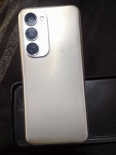 Tecno Spark 40 pro+