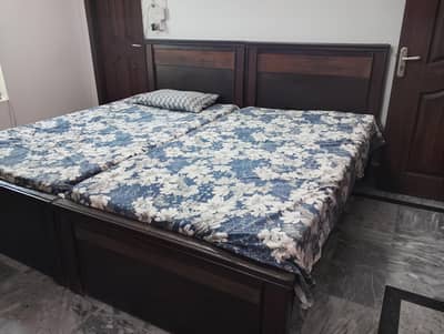 Single Beds With Matress