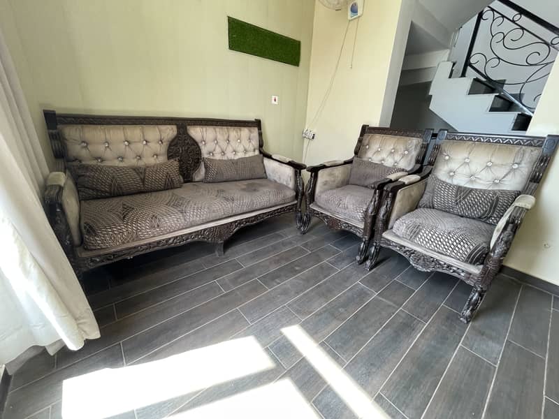 Chinyoti 5 seater 2