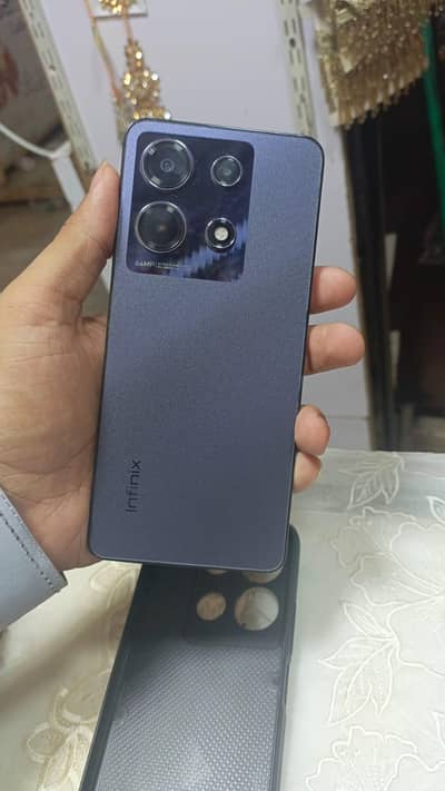 Infinix Note 30