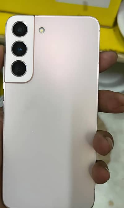 Samsung Mobile S22 uUltra