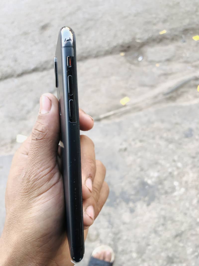 Apple iPhone X 1