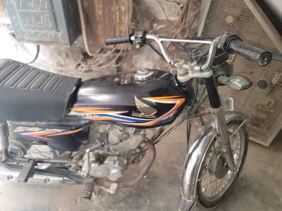 Honda 125 black 2018 karachi