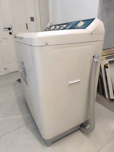 Haier 12kg Twin Tub Washing Machine (HWM120-BS)