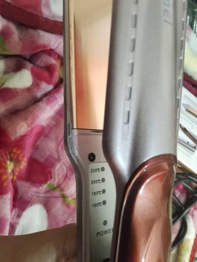 hair straightener