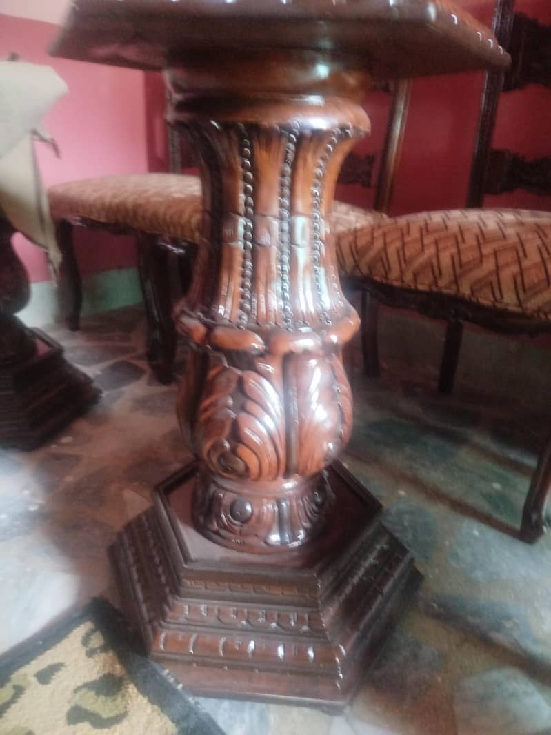 dinning table 0
